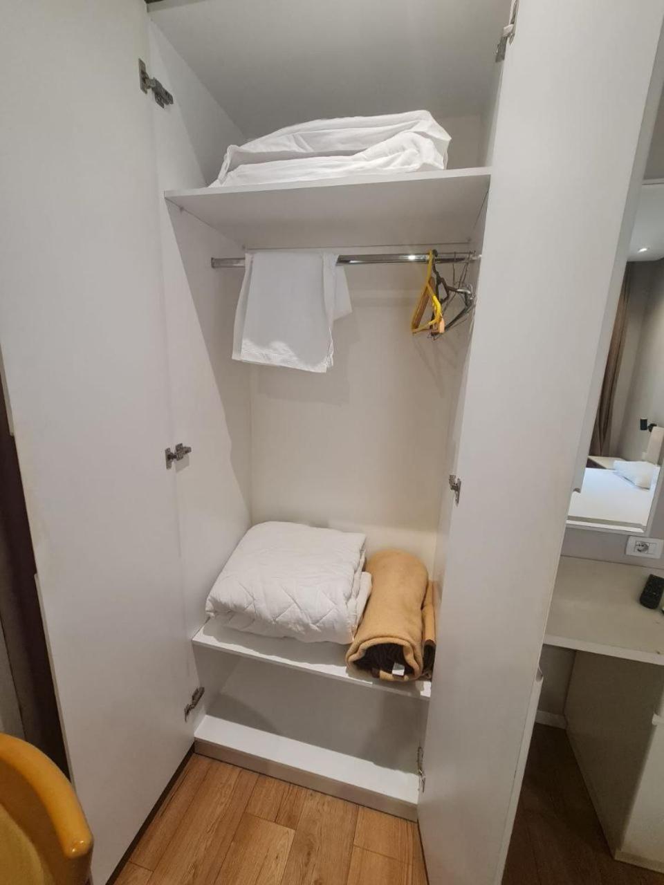 Star Hotel Astir Tiran Dış mekan fotoğraf