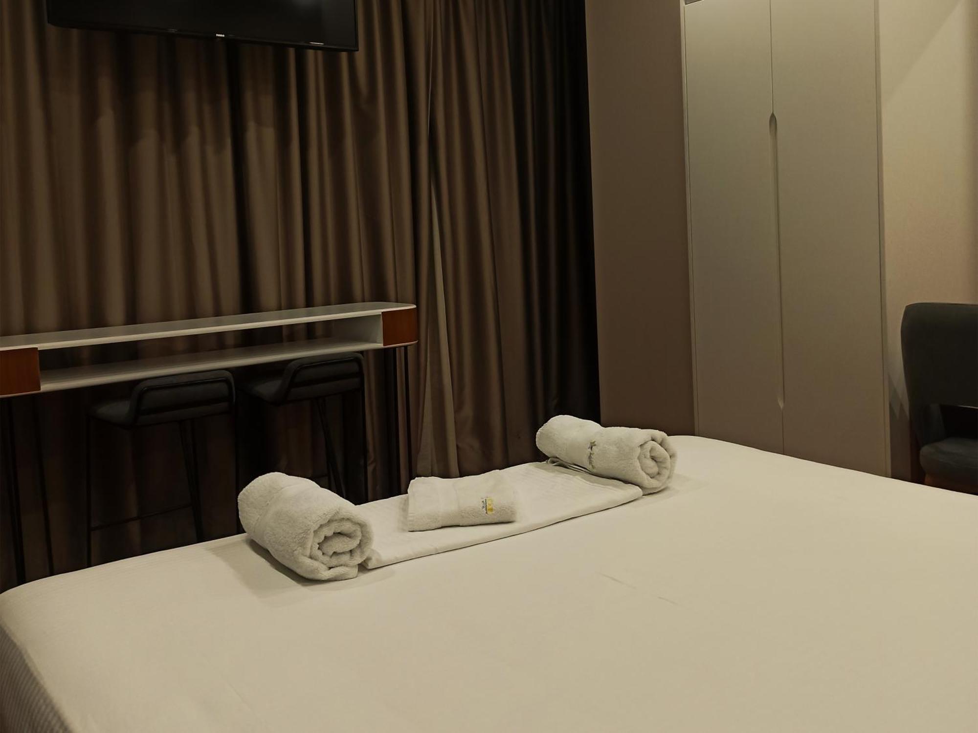 Star Hotel Astir Tiran Dış mekan fotoğraf