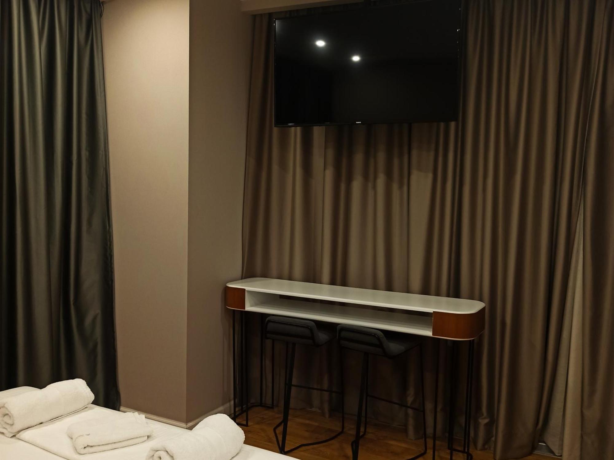 Star Hotel Astir Tiran Dış mekan fotoğraf