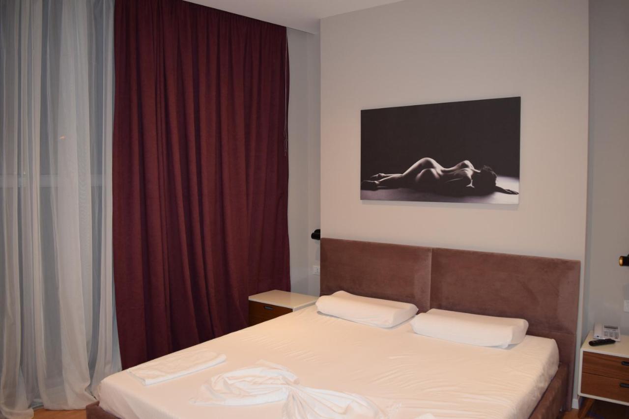 Star Hotel Astir Tiran Dış mekan fotoğraf